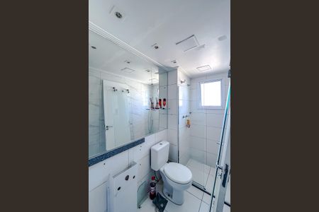 Apartamento à venda com 72m², 3 quartos e 4 vagasBanheiro da Suíte