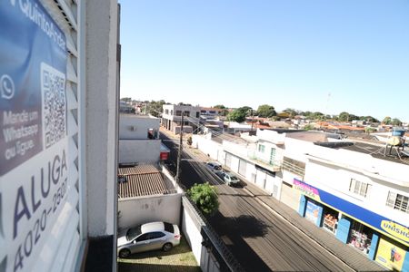 Apartamento para alugar com 68m², 2 quartos e 1 vagaPlaquinha