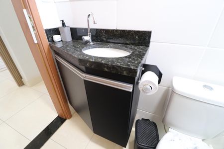 Apartamento para alugar com 68m², 2 quartos e 1 vagaBanheiro Social