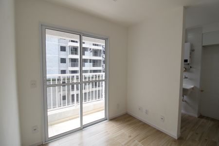 Sala de apartamento para alugar com 2 quartos, 38m² em Jaguaré, São Paulo