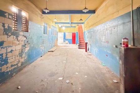 Casa à venda com 222m², 4 quartos e 1 vaga Casa à venda com 222m², 4 quartos e 1 vagaGaragem