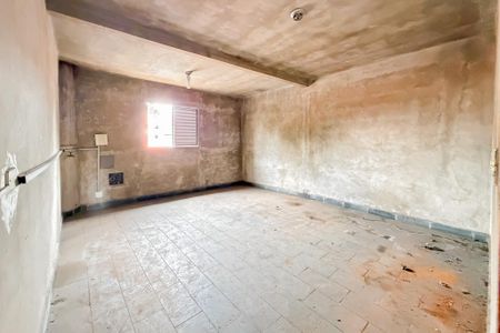 Casa à venda com 222m², 4 quartos e 1 vaga Casa à venda com 222m², 4 quartos e 1 vagaCasa 4 - Quarto