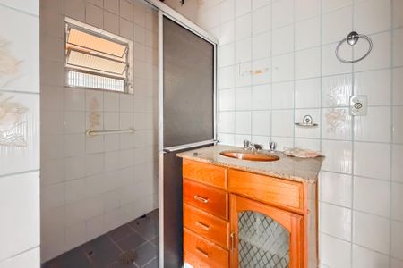 Casa à venda com 222m², 4 quartos e 1 vaga Casa à venda com 222m², 4 quartos e 1 vagaCasa 2 - Banheiro