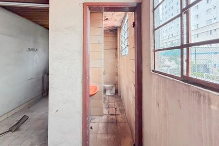 Casa à venda com 222m², 4 quartos e 1 vaga Casa à venda com 222m², 4 quartos e 1 vagaCasa 4 - Banheiro