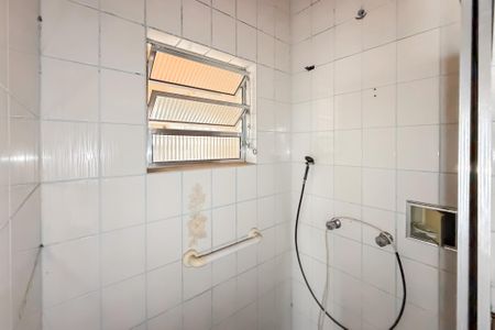 Casa à venda com 222m², 4 quartos e 1 vaga Casa à venda com 222m², 4 quartos e 1 vagaCasa 2 - Banheiro