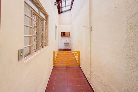 Casa à venda com 222m², 4 quartos e 1 vaga Casa à venda com 222m², 4 quartos e 1 vagaCasa 1 - Corredor