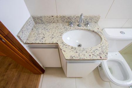 Apartamento à venda com 138m², 3 quartos e 2 vagasBanheiro do quarto 1