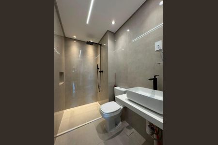 Apartamento à venda com 165m², 3 quartos e 3 vagas Apartamento à venda com 165m², 3 quartos e 3 vagasBanheiro