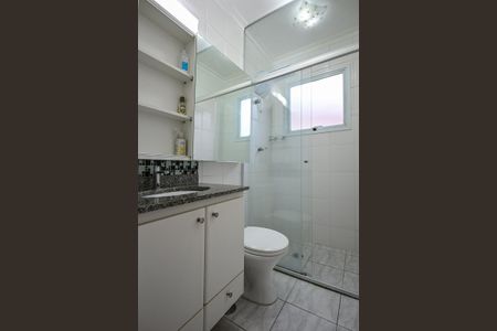 Casa de condomínio à venda com 168m², 3 quartos e 2 vagasBanheiro