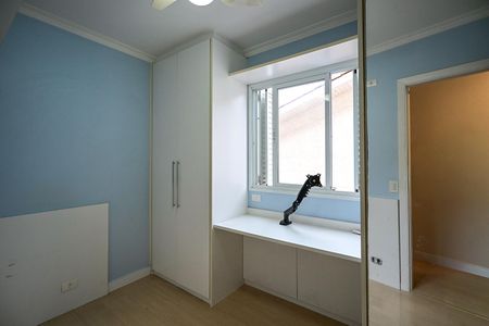 Casa de condomínio à venda com 168m², 3 quartos e 2 vagasQuarto 2