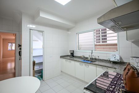 Casa de condomínio à venda com 168m², 3 quartos e 2 vagasCozinha