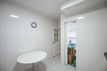 Casa de condomínio à venda com 168m², 3 quartos e 2 vagasCozinha