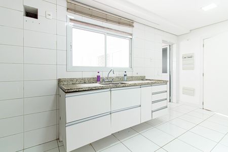 Apartamento para alugar com 162m², 3 quartos e 3 vagas Apartamento para alugar com 162m², 3 quartos e 3 vagasCozinha