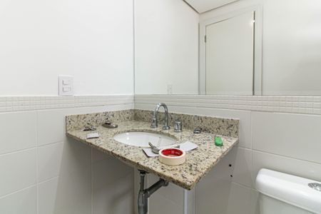 Apartamento para alugar com 162m², 3 quartos e 3 vagas Apartamento para alugar com 162m², 3 quartos e 3 vagasBanheiro da Suíte 2