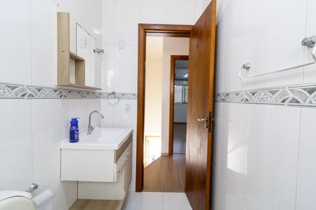 Casa de condomínio à venda com 97m², 2 quartos e 1 vaga Casa de condomínio à venda com 97m², 2 quartos e 1 vagaBanheiro