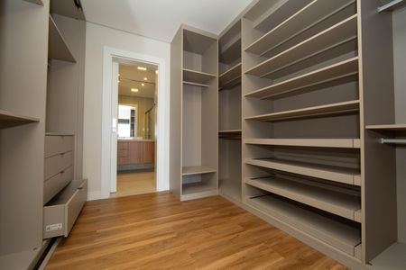 Casa à venda com 623m², 5 quartos e 4 vagasQUARTO1