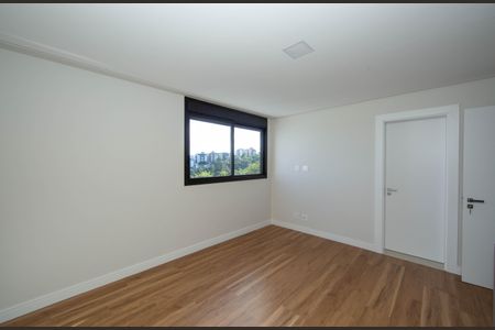 Casa à venda com 623m², 5 quartos e 4 vagas Casa à venda com 623m², 5 quartos e 4 vagasQUARTO2