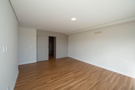 Casa à venda com 623m², 5 quartos e 4 vagasQUARTO1