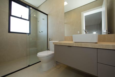 Casa à venda com 623m², 5 quartos e 4 vagas Casa à venda com 623m², 5 quartos e 4 vagasBANHEIRO2