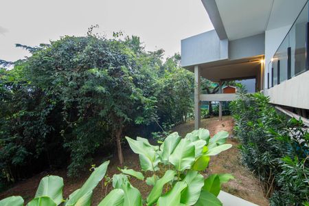 Casa à venda com 623m², 5 quartos e 4 vagasAREA EXTERNA