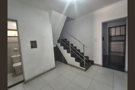 Sala de casa à venda com 2 quartos, 160m² em Santa Efigênia, Belo Horizonte