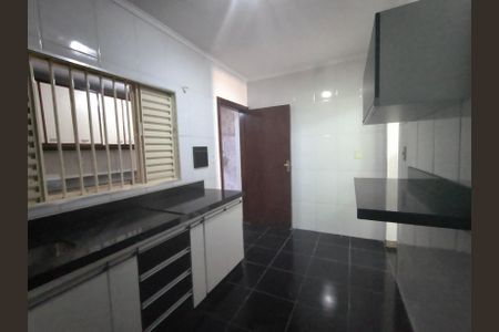 Casa à venda com 160m², 2 quartos e 1 vaga Casa à venda com 160m², 2 quartos e 1 vagaCozinha