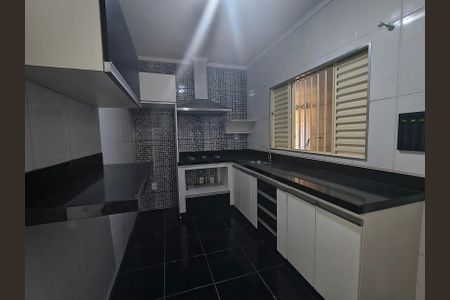 Casa à venda com 160m², 2 quartos e 1 vaga Casa à venda com 160m², 2 quartos e 1 vagaCozinha