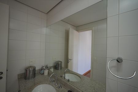 Apartamento à venda com 260m², 4 quartos e 4 vagasSuíte 1