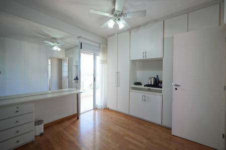 Apartamento à venda com 260m², 4 quartos e 4 vagasSuíte 1