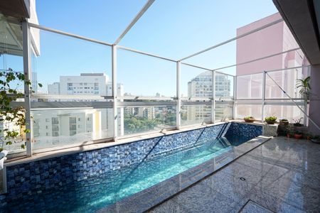 Apartamento à venda com 260m², 4 quartos e 4 vagasVaranda