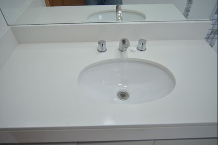 Apartamento à venda com 100m², 3 quartos e 3 vagasBanheiro da Suíte