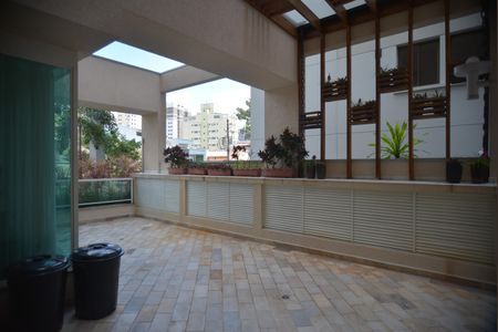 Apartamento à venda com 100m², 3 quartos e 3 vagasÁrea comum - Churrasqueira