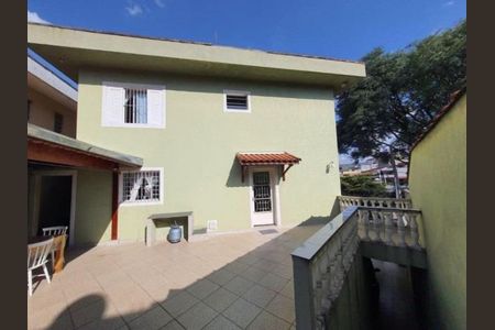Casa à venda com 119m², 2 quartos e 3 vagas