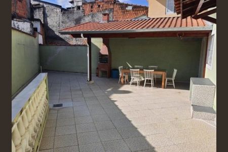 Casa à venda com 119m², 2 quartos e 3 vagas