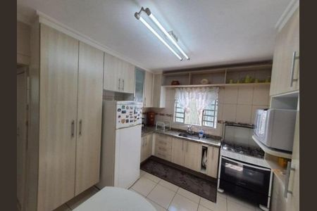 Casa à venda com 119m², 2 quartos e 3 vagas
