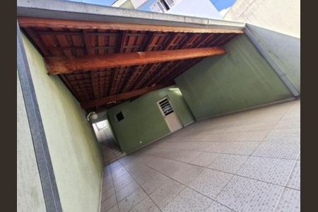 Casa à venda com 119m², 2 quartos e 3 vagas