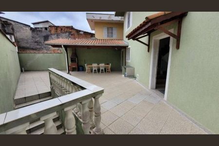 Casa à venda com 119m², 2 quartos e 3 vagas