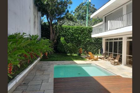 Casa à venda com 3 quartos, 368m² em Morumbi, São Paulo