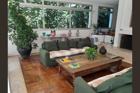 Casa à venda com 3 quartos, 368m² em Morumbi, São Paulo