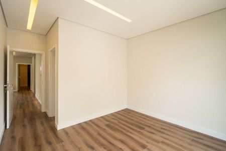 Casa à venda com 3 quartos, 259m² em Swiss Park, Campinas