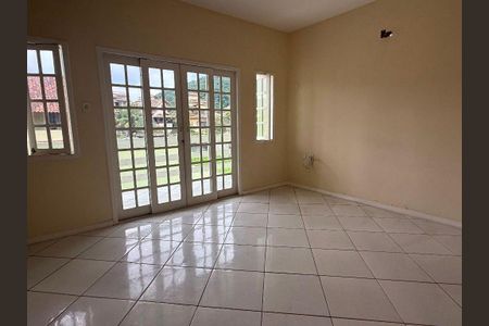Casa à venda com 3 quartos, 219m² em Serra Grande, Niterói