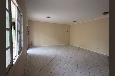 Casa à venda com 3 quartos, 219m² em Serra Grande, Niterói