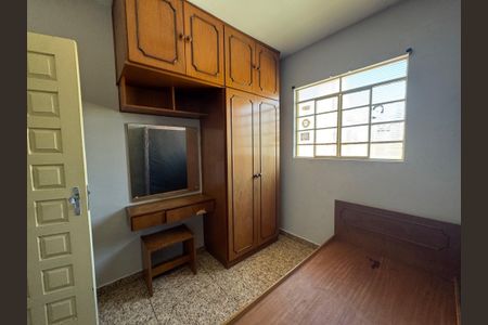Casa à venda com 290m², 2 quartos e 3 vagasQuarto 2 - Casa 2