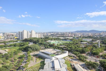 Apartamento à venda com 165m², 3 quartos e 2 vagas Apartamento à venda com 165m², 3 quartos e 2 vagasVista da Suíte 1