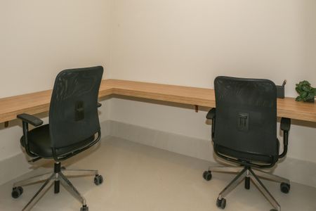 Apartamento à venda com 165m², 3 quartos e 2 vagas Apartamento à venda com 165m², 3 quartos e 2 vagasCoworking