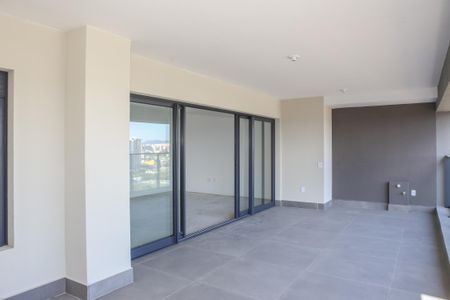 Apartamento à venda com 165m², 3 quartos e 2 vagas Apartamento à venda com 165m², 3 quartos e 2 vagasVaranda Gourmet