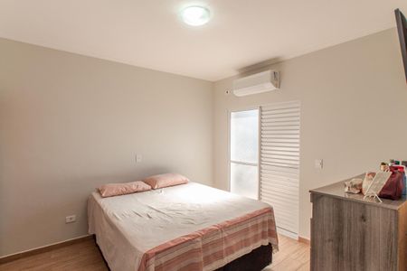 Suíte 1 de casa à venda com 2 quartos, 100m² em Vila Germinal, São Paulo