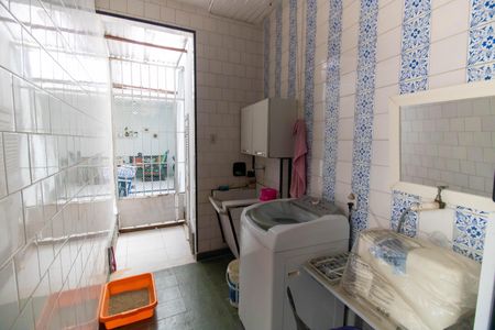 Casa à venda com 210m², 3 quartos e 4 vagasÁrea de Serviço