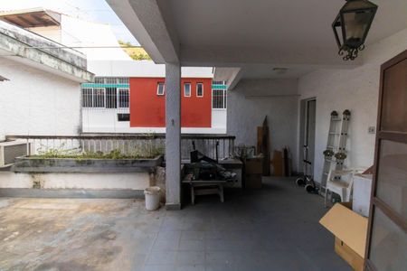 Casa à venda com 210m², 3 quartos e 4 vagasTerraço