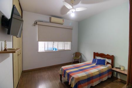 Casa à venda com 210m², 3 quartos e 4 vagasQuarto 3